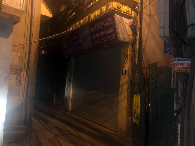 Ảnh hiện trường và clip cảnh sát bắt nghi phạm cướp tiệm vàng ở HN